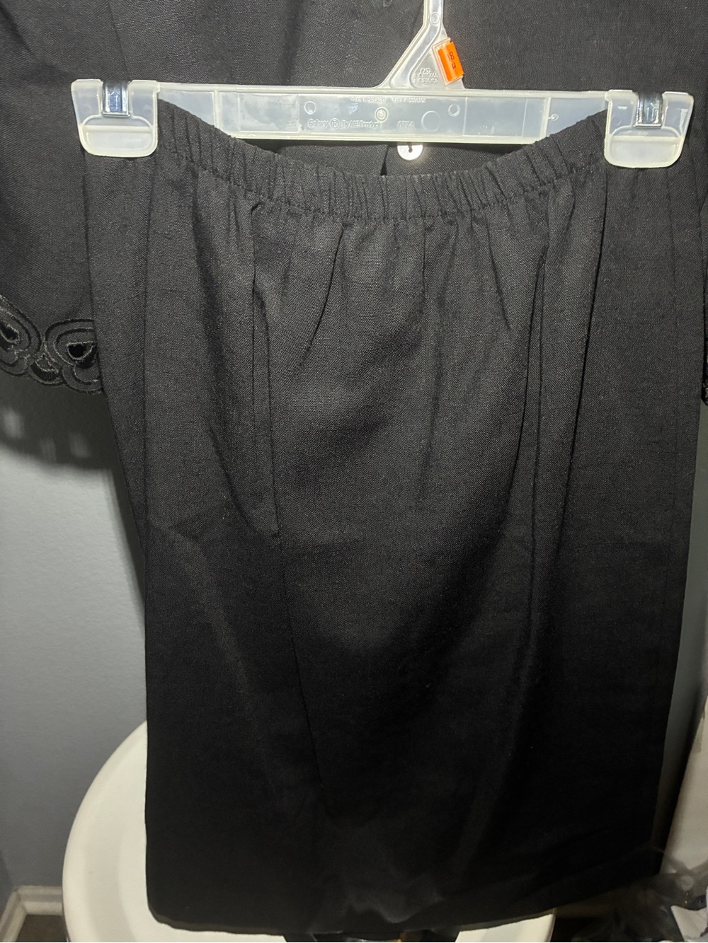 Leslie Fay Black Short-Sleeve Women's Suit Jacket with Decorative Button - Picture 3 of 3